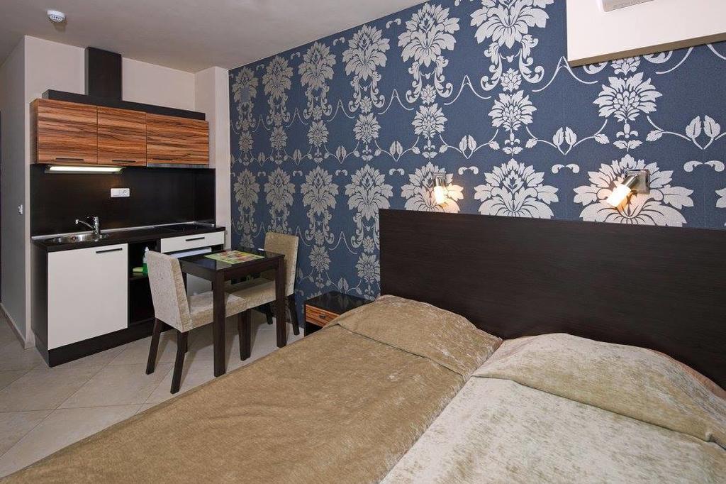 סאני ביץ' Briz Beach Apartments מראה חיצוני תמונה