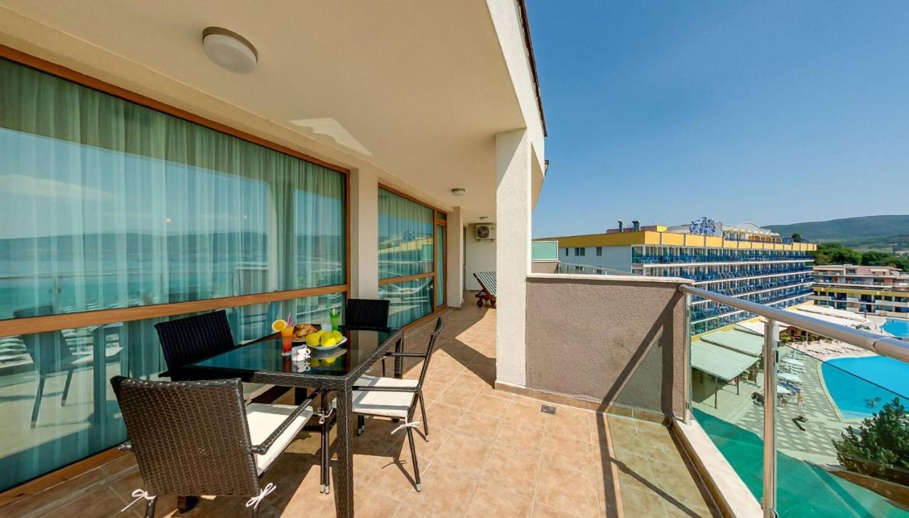 סאני ביץ' Briz Beach Apartments מראה חיצוני תמונה
