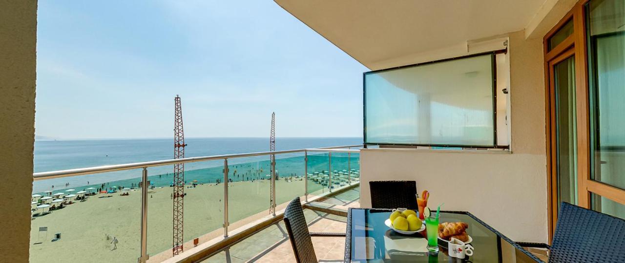 סאני ביץ' Briz Beach Apartments מראה חיצוני תמונה
