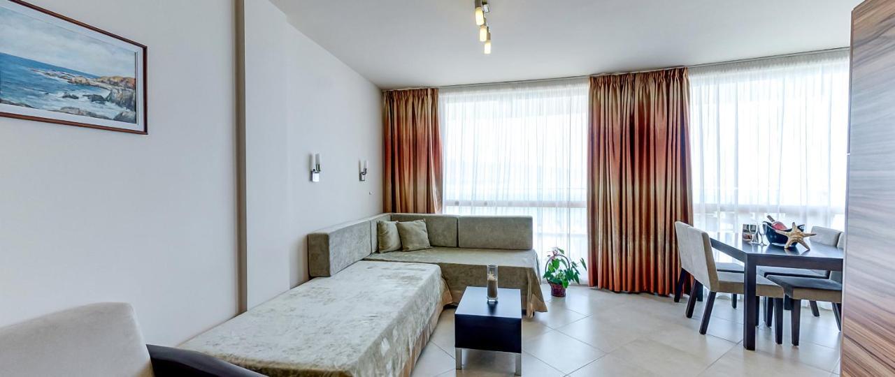 סאני ביץ' Briz Beach Apartments מראה חיצוני תמונה