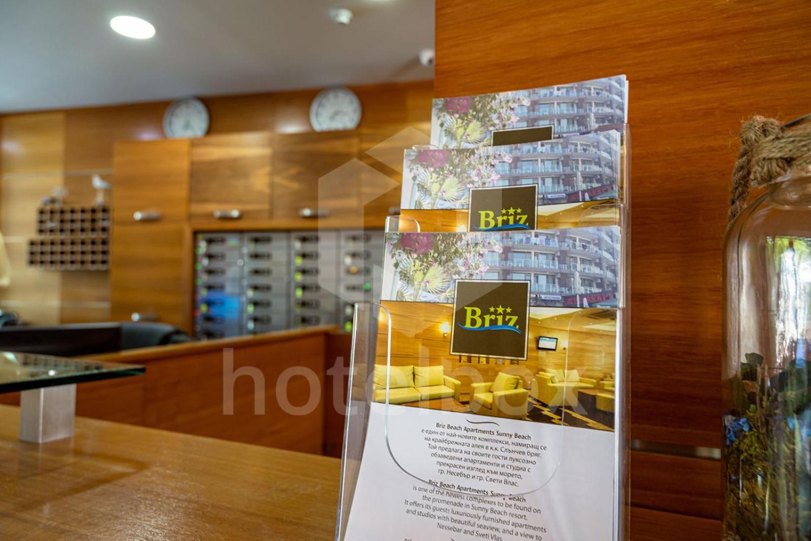 סאני ביץ' Briz Beach Apartments מראה חיצוני תמונה